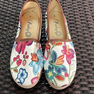 Pinky Colorful Floral Women's Loafers
